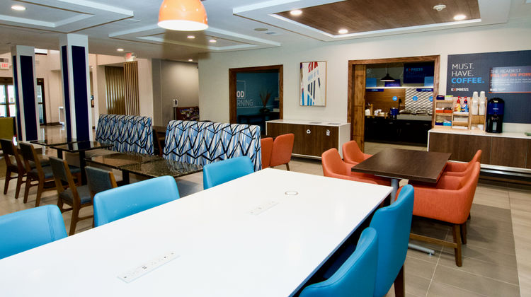 Holiday Inn Express Hotel & Suites Restaurant