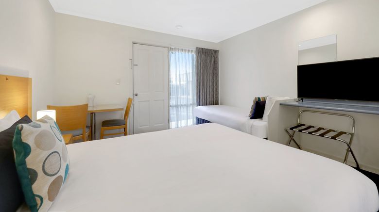 <b>Hamilton Townhouse Motel Room</b>. Images powered by <a href="https://www.leonardoworldwide.com/" title="Leonardo Worldwide" target="_blank">Leonardo</a>.