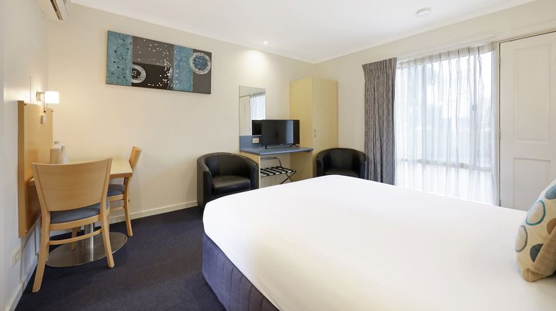 <b>Hamilton Townhouse Motel Room</b>. Images powered by <a href="https://www.leonardoworldwide.com/" title="Leonardo Worldwide" target="_blank">Leonardo</a>.