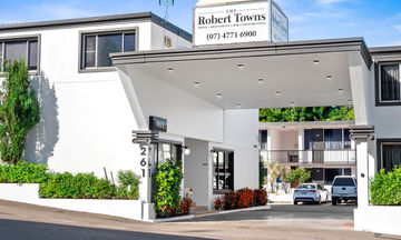 The Robert Towns Hotel
