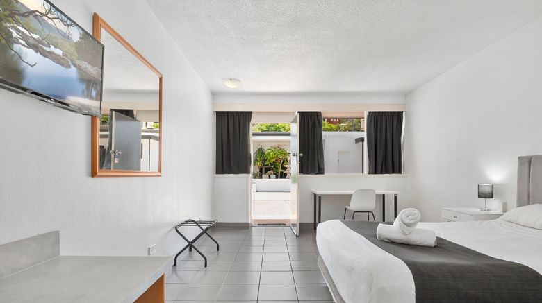 <b>The Robert Towns Hotel Room</b>. Images powered by <a href="https://www.leonardoworldwide.com/" title="Leonardo Worldwide" target="_blank">Leonardo</a>.