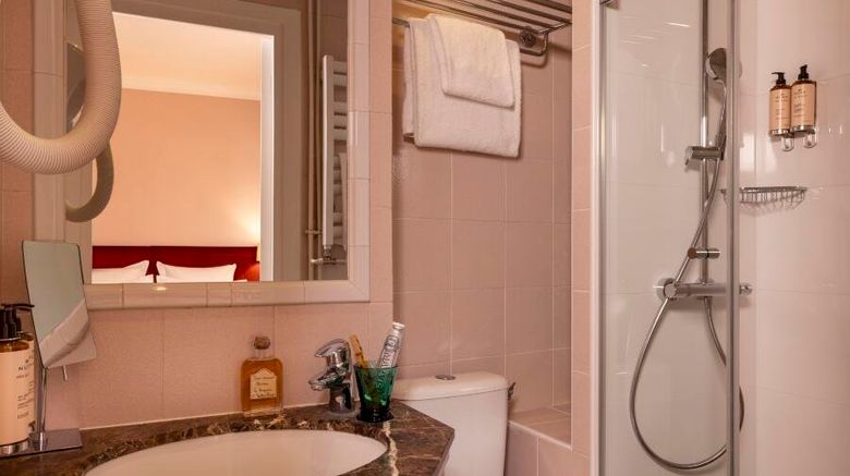 <b>Hotel le Saint Gregoire Room</b>. Images powered by <a href="https://www.leonardoworldwide.com/" title="Leonardo Worldwide" target="_blank">Leonardo</a>.