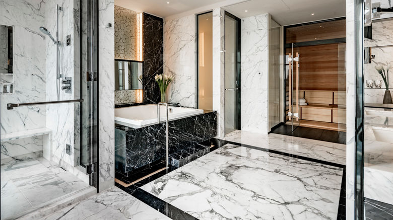<b>Four Seasons Hotel Seoul Room</b>. Images powered by <a href="https://www.leonardoworldwide.com/" title="Leonardo Worldwide" target="_blank">Leonardo</a>.