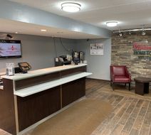 HomeTowne Studios Mystic-New London Lobby