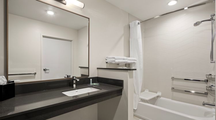 Fairfield Inn & Suites Yankton Room