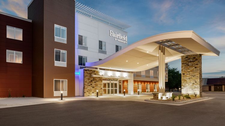 Fairfield Inn & Suites Yankton Exterior