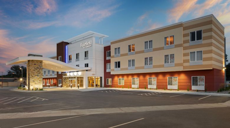 <b>Fairfield Inn & Suites Yankton Exterior</b>. Images powered by <a href="https://www.leonardoworldwide.com/" title="Leonardo Worldwide" target="_blank">Leonardo</a>.