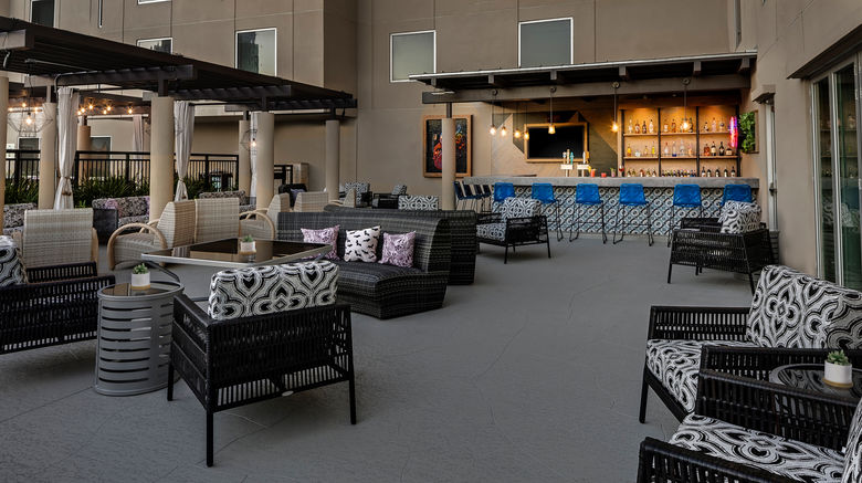 <b>Holiday Inn Express & Sts Downtown Univ Exterior</b>. Images powered by <a href="https://www.leonardoworldwide.com/" title="Leonardo Worldwide" target="_blank">Leonardo</a>.