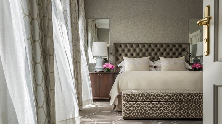 Four Seasons Hotel Westcliff Suite