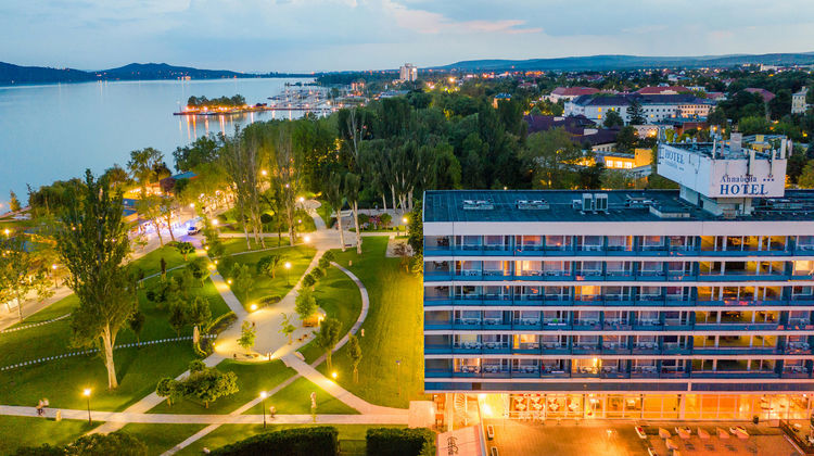 Danubius Hotel Annabella Exterior