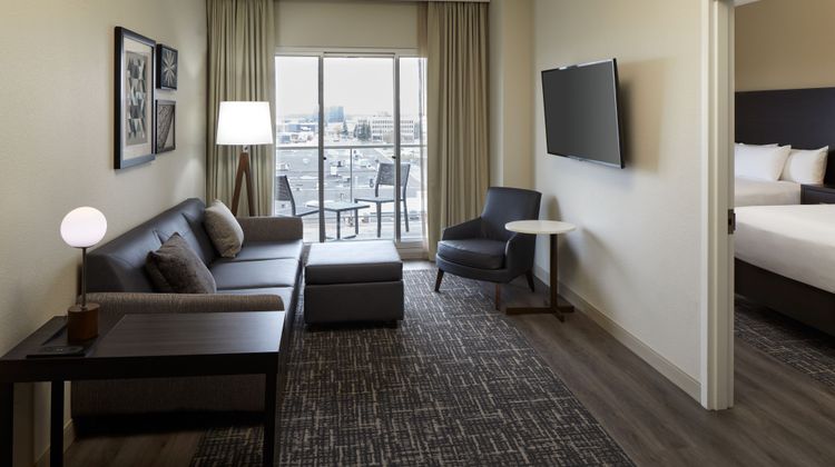 Residence Inn Montreal Airport Suite