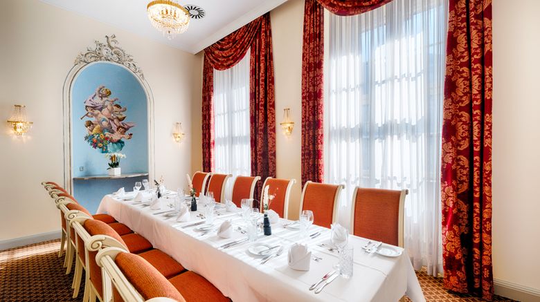 <b>Welcome Hotel Residenzschloss Bamberg Meeting</b>. Images powered by <a href="https://www.leonardoworldwide.com/" title="Leonardo Worldwide" target="_blank">Leonardo</a>.