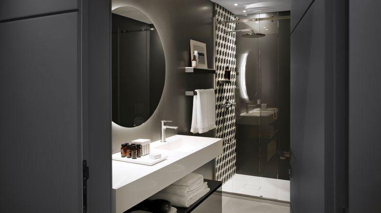 <b>Hotel Plaza & De Russie Room</b>. Images powered by <a href="https://www.leonardoworldwide.com/" title="Leonardo Worldwide" target="_blank">Leonardo</a>.