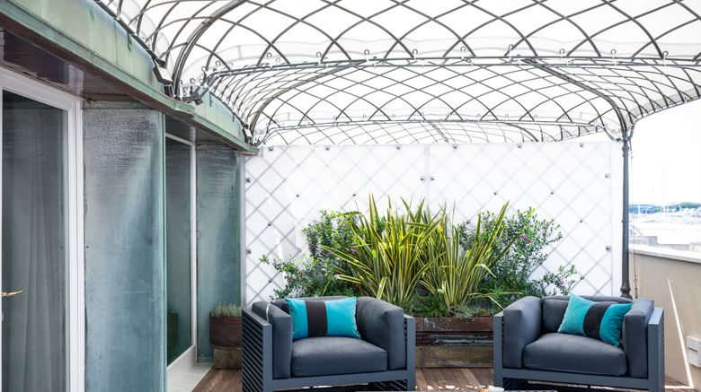 <b>Hotel Plaza & De Russie Exterior</b>. Images powered by <a href="https://www.leonardoworldwide.com/" title="Leonardo Worldwide" target="_blank">Leonardo</a>.