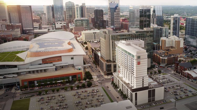 SpringHill Suites by Marriott Downtown Exterior