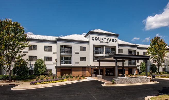 Courtyard Charlotte Ballantyne Exterior