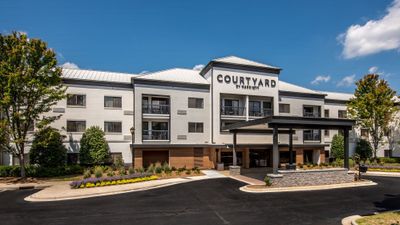 Courtyard Charlotte Ballantyne