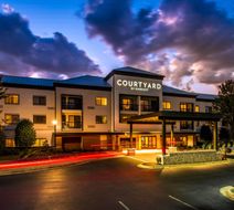 Courtyard Charlotte Ballantyne Exterior