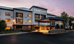 Courtyard Charlotte Ballantyne