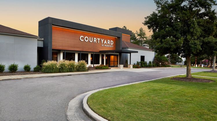 Courtyard Memphis East/Park Avenue Exterior