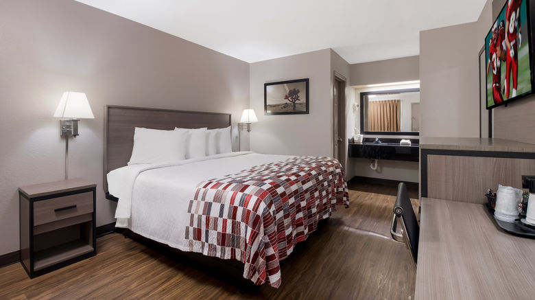 <b>Red Roof Inn Chattanooga-Lookout Mtn Room</b>. Images powered by <a href="https://www.leonardoworldwide.com/" title="Leonardo Worldwide" target="_blank">Leonardo</a>.
