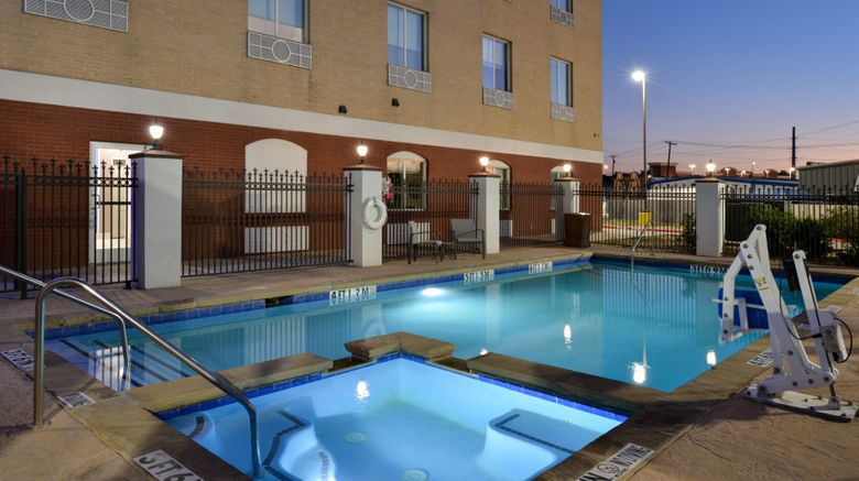 <b>Holiday Inn Express Hotel & Suites Pool</b>. Images powered by <a href="https://www.leonardoworldwide.com/" title="Leonardo Worldwide" target="_blank">Leonardo</a>.