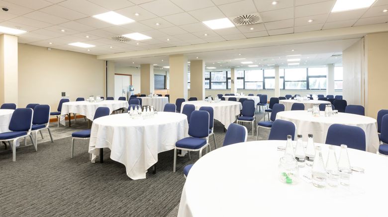 <b>Holiday Inn Cardiff City Centre Meeting</b>. Images powered by <a href="https://www.leonardoworldwide.com/" title="Leonardo Worldwide" target="_blank">Leonardo</a>.