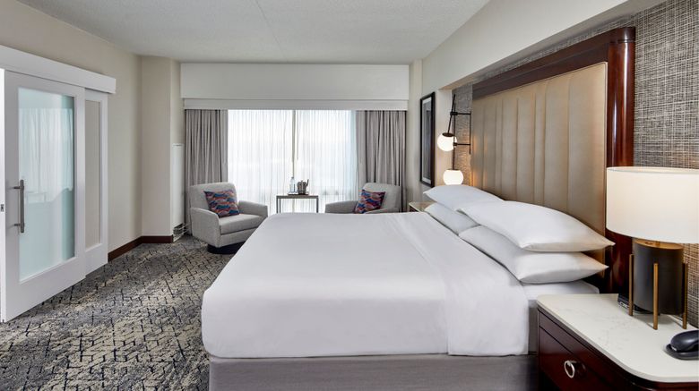 <b>Sheraton Indianapolis Keystone Crossing Room</b>. Images powered by <a href="https://www.leonardoworldwide.com/" title="Leonardo Worldwide" target="_blank">Leonardo</a>.