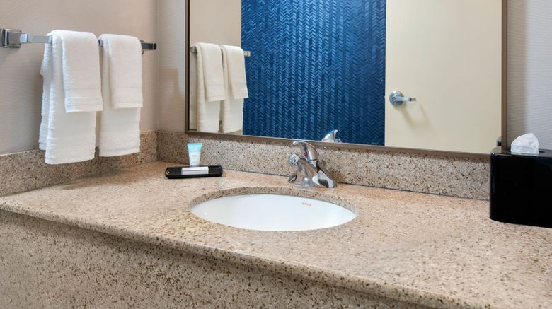 <b>Fairfield Inn NYC/LGA Airport Room</b>. Images powered by <a href="https://www.leonardoworldwide.com/" title="Leonardo Worldwide" target="_blank">Leonardo</a>.