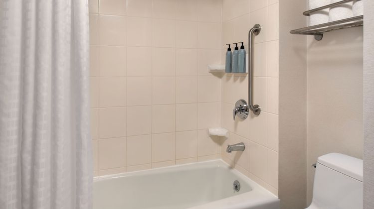 Fairfield Inn NYC/LGA Airport Room
