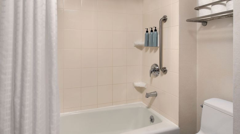 <b>Fairfield Inn NYC/LGA Airport Room</b>. Images powered by <a href="https://www.leonardoworldwide.com/" title="Leonardo Worldwide" target="_blank">Leonardo</a>.
