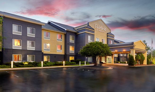 Fairfield Inn & Suites Warner Robins Exterior