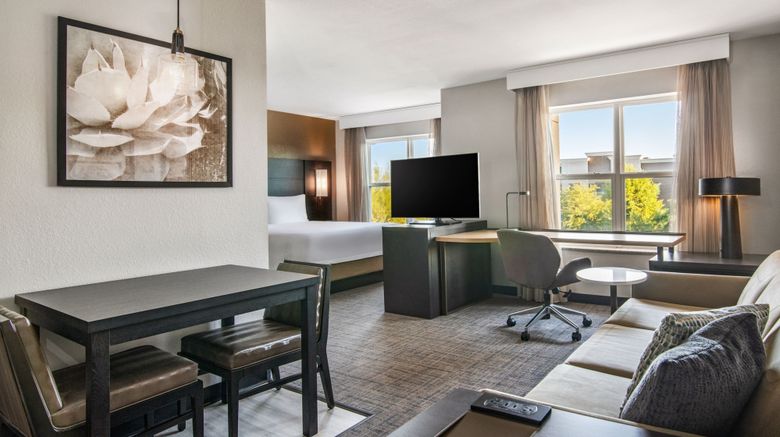 <b>Residence Inn Phoenix Glendale Sports Suite</b>. Images powered by <a href="https://www.leonardoworldwide.com/" title="Leonardo Worldwide" target="_blank">Leonardo</a>.