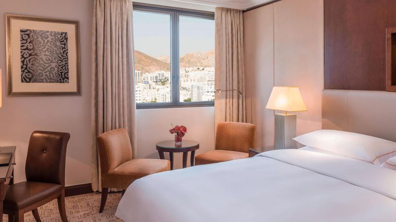 <b>Sheraton Oman Hotel Suite</b>. Images powered by <a href="https://www.leonardoworldwide.com/" title="Leonardo Worldwide" target="_blank">Leonardo</a>.