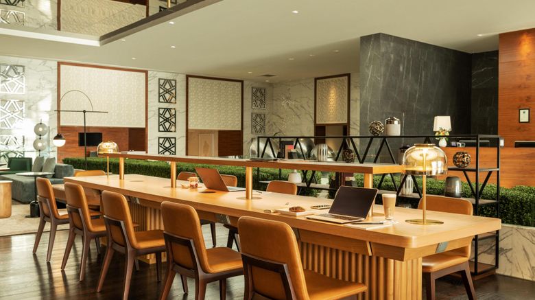Sheraton Grand Hotel Dubai Lobby. Images powered by <a href="https://www.leonardoworldwide.com" target="_blank" rel="noopener">Leonardo</a>.