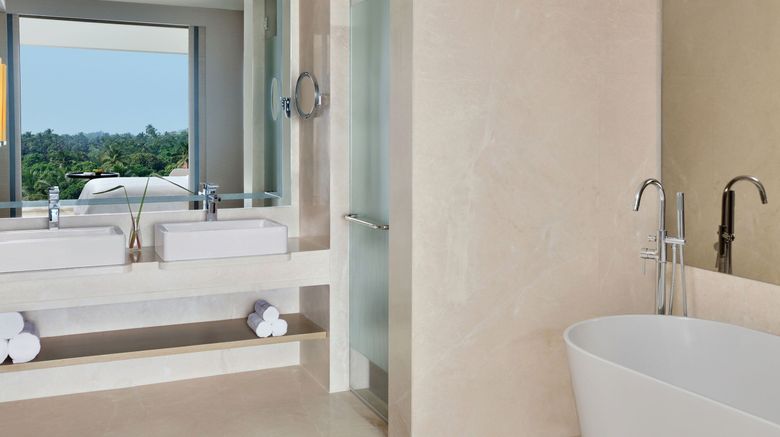 <b>The Westin Goa Room</b>. Images powered by <a href="https://www.leonardoworldwide.com/" title="Leonardo Worldwide" target="_blank">Leonardo</a>.