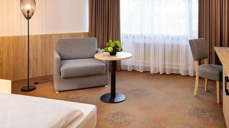 Plaza Hotel & Living Frankfurt Room