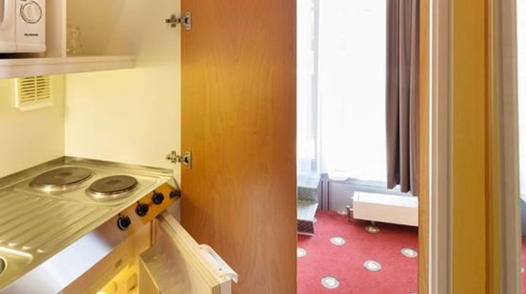 Plaza Hotel & Living Frankfurt Room