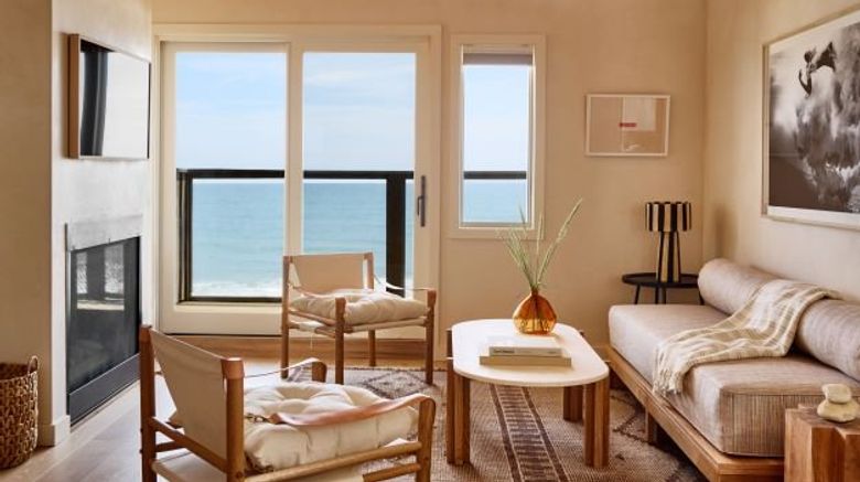 <b>Marram Montauk Room</b>. Images powered by <a href="https://www.leonardoworldwide.com/" title="Leonardo Worldwide" target="_blank">Leonardo</a>.