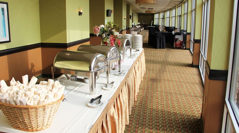 <b>Holiday Inn Eau Claire South I-94 Meeting</b>. Images powered by <a href="https://www.leonardoworldwide.com/" title="Leonardo Worldwide" target="_blank">Leonardo</a>.