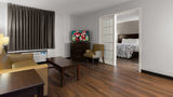 Red Roof Inn & Suites Savannah Airport Suite