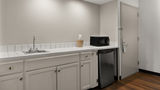 Red Roof Inn & Suites Savannah Airport Room