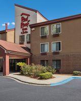 Red Roof Inn & Suites Savannah Airport