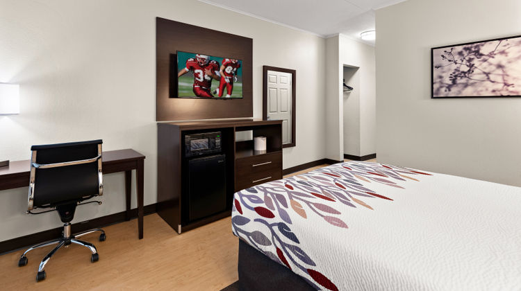 Red Roof Inn Norwich Room