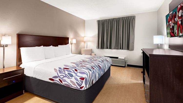 Red Roof Inn Norwich Room