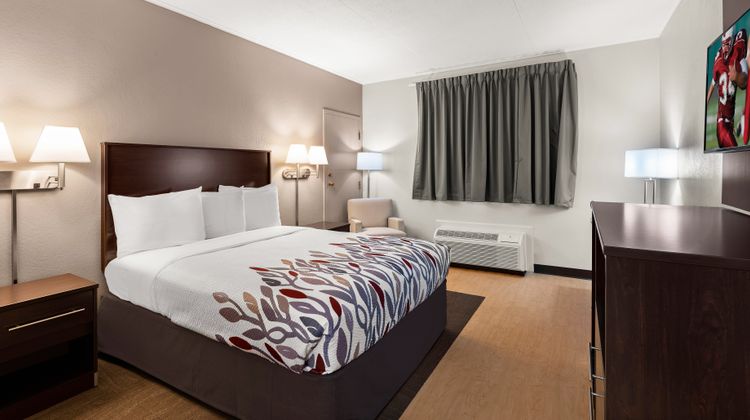 Red Roof Inn Norwich Room