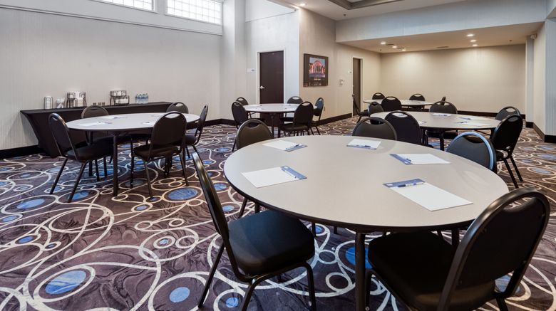 <b>Holiday Inn Express Kansas City Downtown Meeting</b>. Images powered by <a href="https://www.leonardoworldwide.com/" title="Leonardo Worldwide" target="_blank">Leonardo</a>.