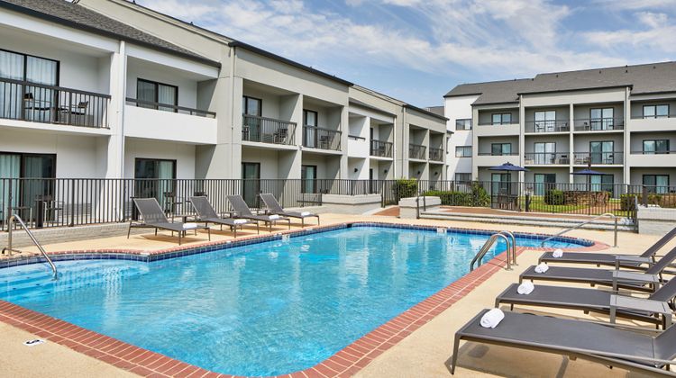 Courtyard by Marriott Memphis Airport Pool