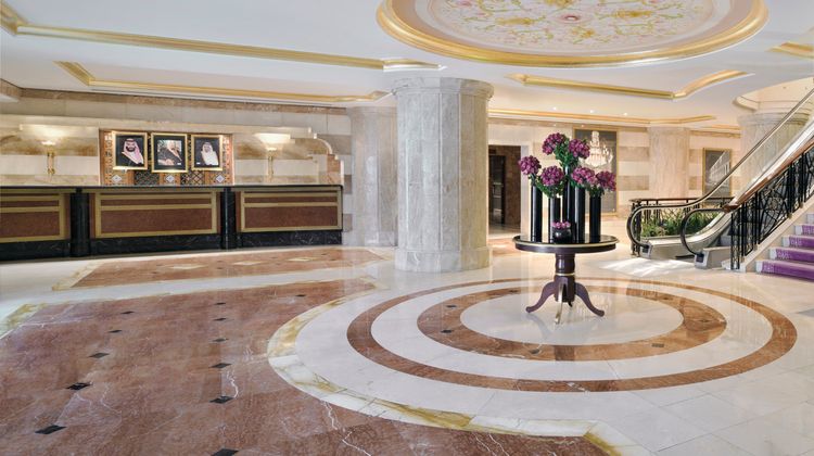 Dar Al Iman InterContinental Madinah Lobby
