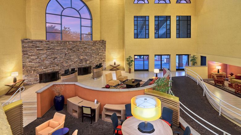<b>Sheraton Tucson Hotel & Suites Lobby</b>. Images powered by <a href="https://www.leonardoworldwide.com/" title="Leonardo Worldwide" target="_blank">Leonardo</a>.